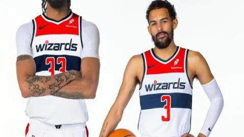 林孝埈助中国短道速滑队夺亚冬会首金荣耀